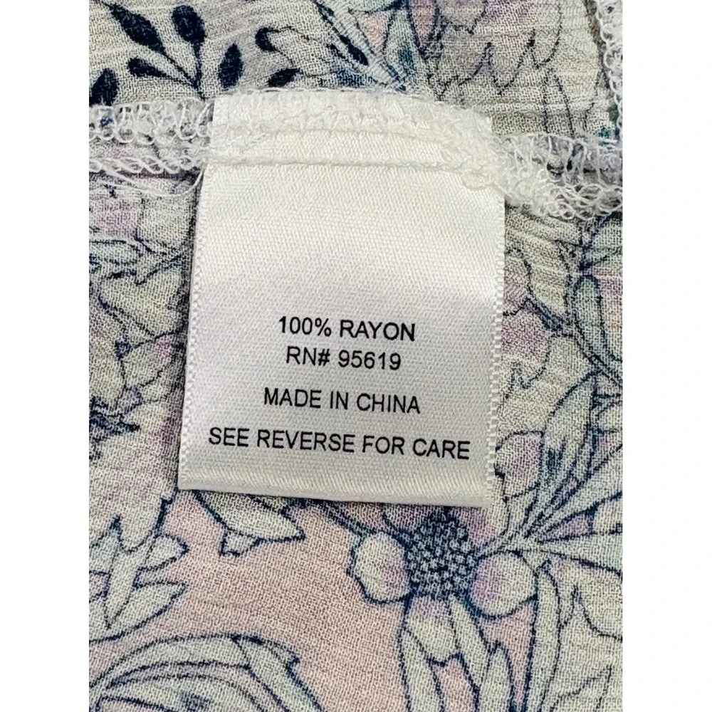 Fever Floral Ruffle Hem Boho Blouse Women's Medium 100% Rayon